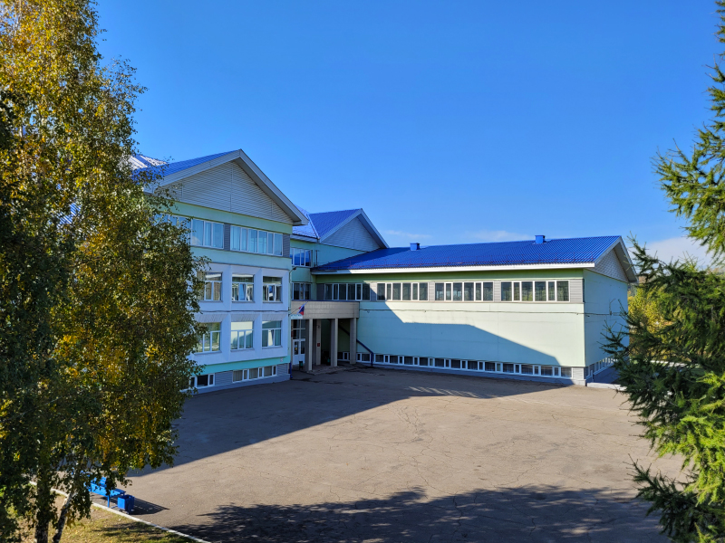 Фотография школы.