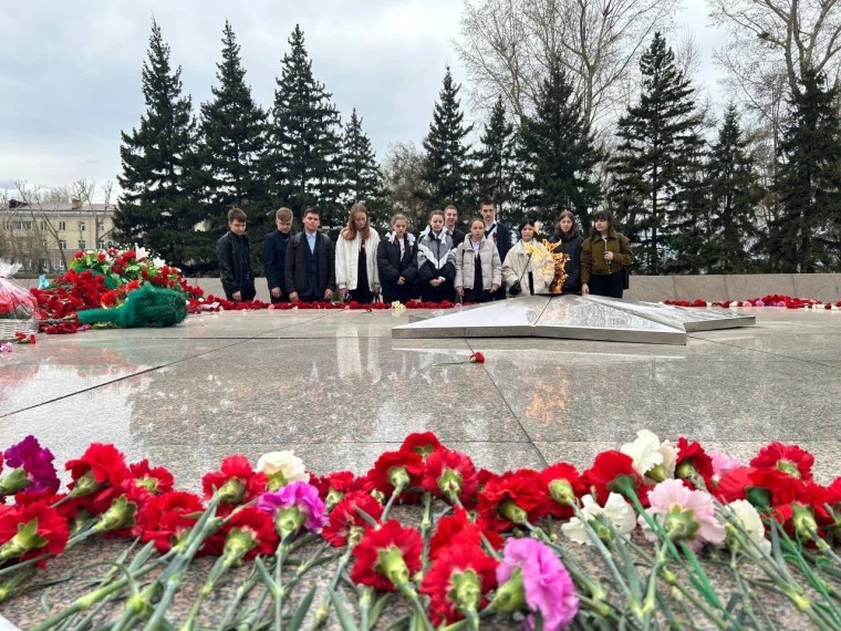Акция "Разговоры у памятников".